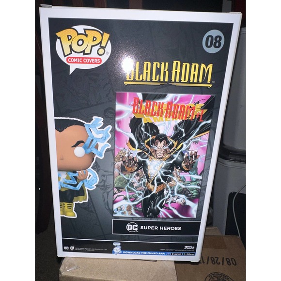 Funko Pop! Black Adam (Glow In The Dark) - Picture 9 of 9